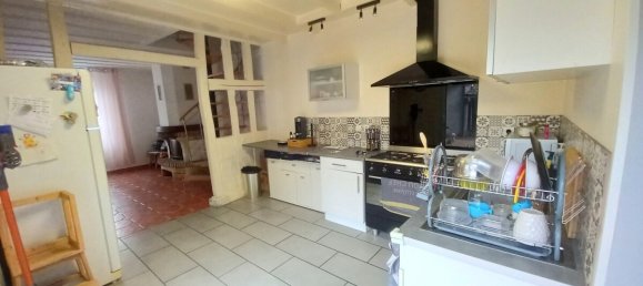 3 Schlafzimmer Haus in Saint-Amand-sur-Fion, France, Nr. 317304 2