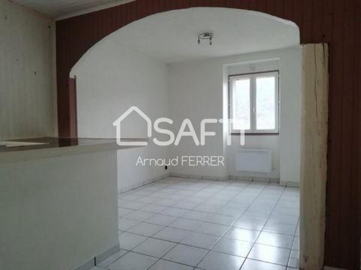 Studio in Voiron, France No. 26947