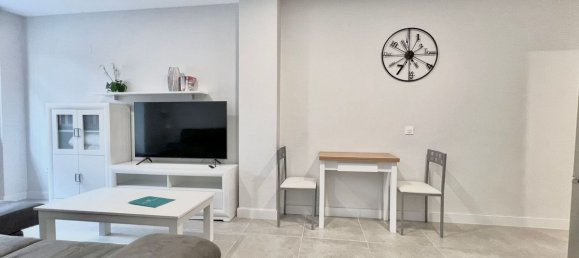 2 bedrooms Apartment in Fuengirola, Spain No. 54053 3
