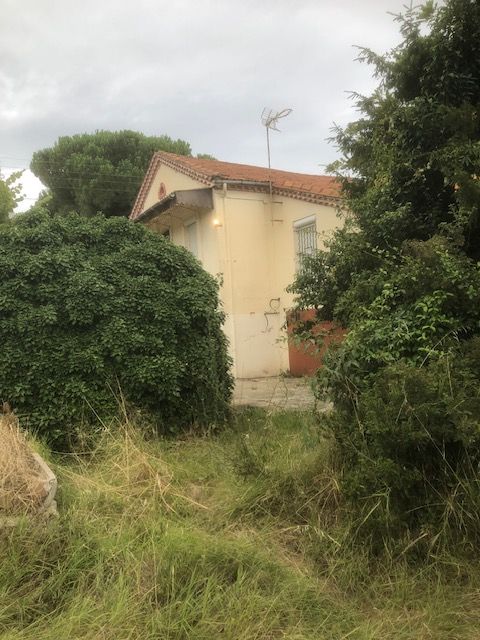 4 bedrooms House in Nimes, France No. 287245