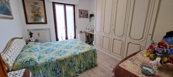 4 rooms Apartment in Rosignano Marittimo, Italy No. 125585 9