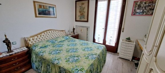 4 rooms Apartment in Rosignano Marittimo, Italy No. 125585 8