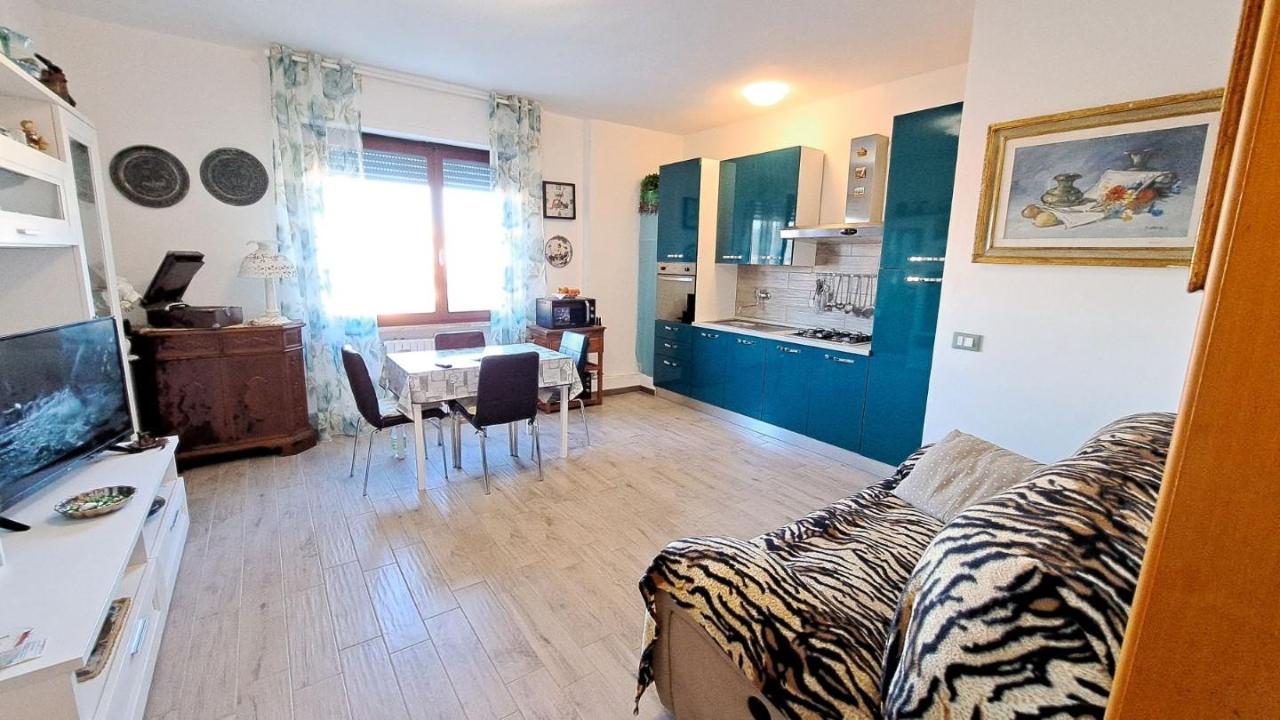 4 rooms Apartment in Rosignano Marittimo, Italy No. 125585