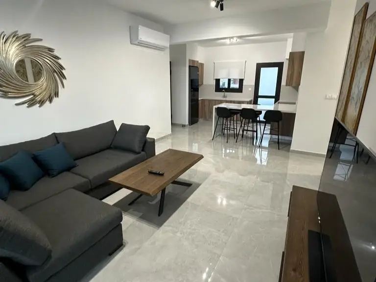 2 Schlafzimmer Wohnung in Agios Athanasios, Cyprus, Nr. 5642