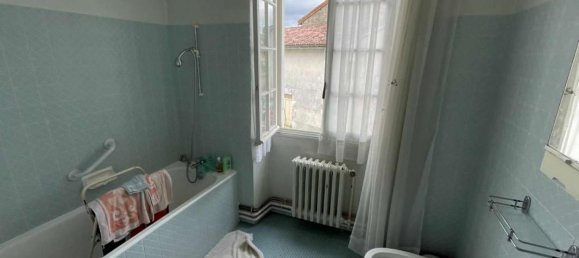 3 bedrooms House in Vienne, France No. 340576 10