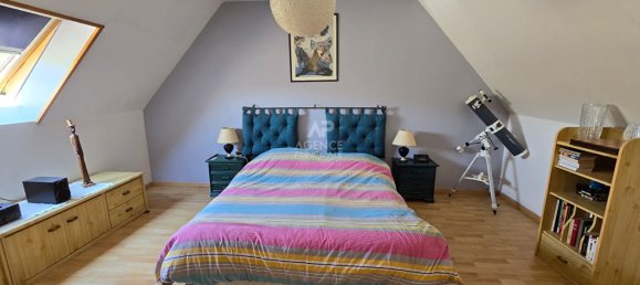 5 bedrooms House in Osny, France No. 177452 7