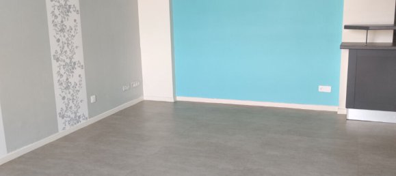 Apartamento de 3 dormitorios en Soissons, France No. 81501 2