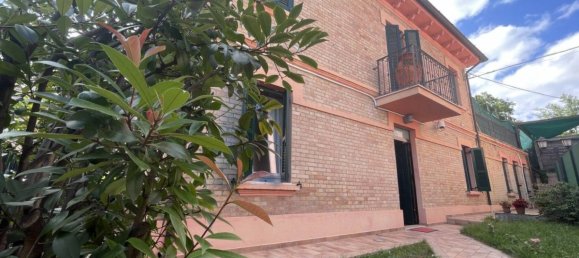 3 bedrooms House in Civitanova Marche, Italy No. 310294 6