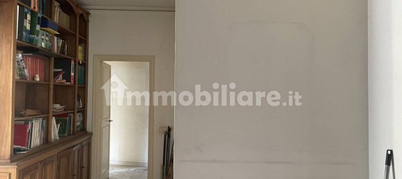 3 bedrooms Apartment in Rome, Italy No. 75349 3
