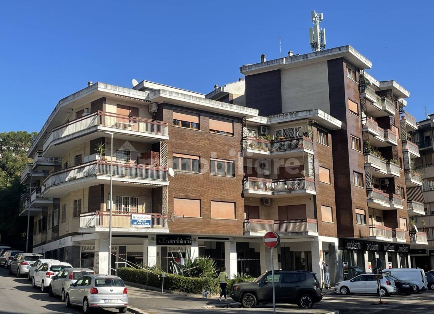 3 bedrooms Apartment in Rome, Italy No. 75349