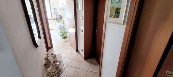 4 rooms Duplex in San Prospero, Italy No. 226892 9