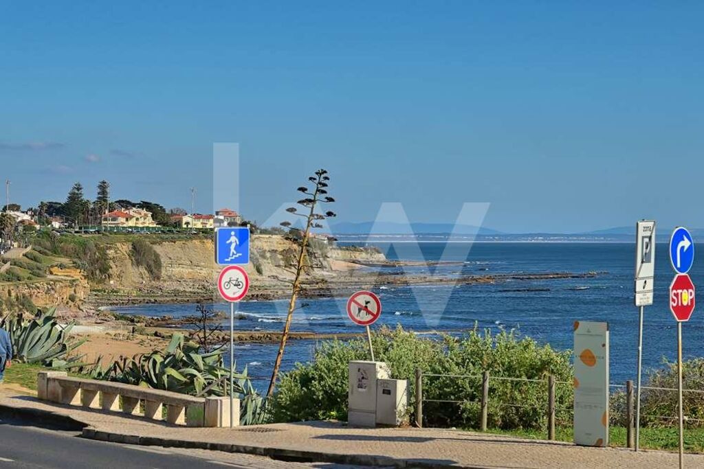 2 bedrooms Apartment in Cascais, Portugal No. 70224