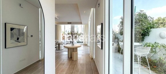 Adosado de 4 dormitorios en Al Barari, UAE No. 98616 16