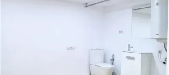 2 Schlafzimmer Doppelhaus in Madrid, Spain, Nr. 153978 13