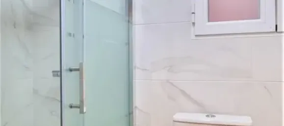 2 Schlafzimmer Doppelhaus in Madrid, Spain, Nr. 153978 23