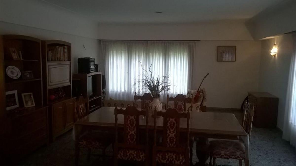 3 bedrooms House in Mar del Plata, Argentina No. 69166