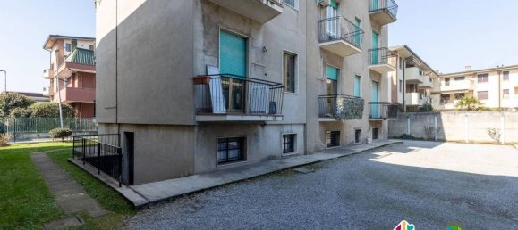 Квартира с 2 комнатами в Лиссоне, Италия № 30233 22