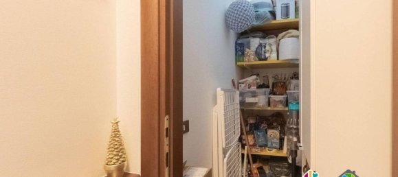 Квартира с 2 комнатами в Лиссоне, Италия № 30233 20