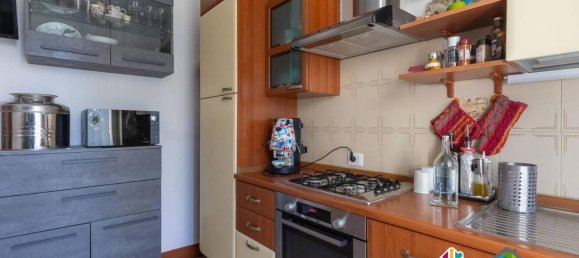 Квартира с 2 комнатами в Лиссоне, Италия № 30233 16