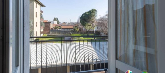 Квартира с 2 комнатами в Лиссоне, Италия № 30233 14