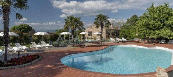 18 bedrooms Villa in Murlo, Italy No. 489 4