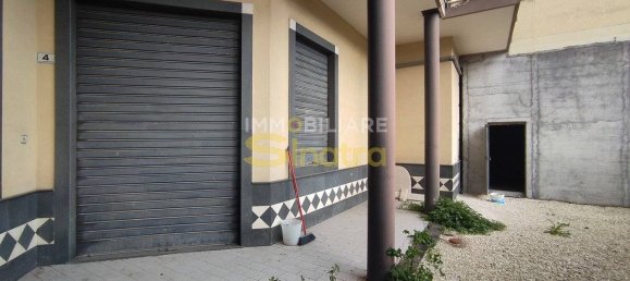 3-Zimmer Gewerbliche Immobilie in Paternò, Italy, Nr. 104183 27