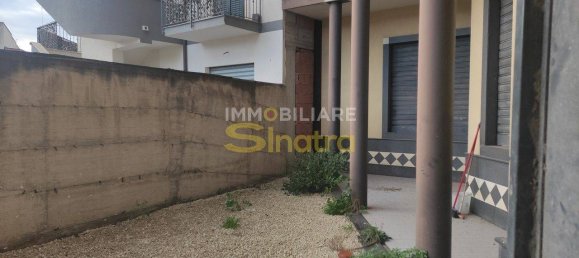 3-Zimmer Gewerbliche Immobilie in Paternò, Italy, Nr. 104183 23