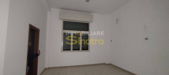 3-Zimmer Gewerbliche Immobilie in Paternò, Italy, Nr. 104183 11