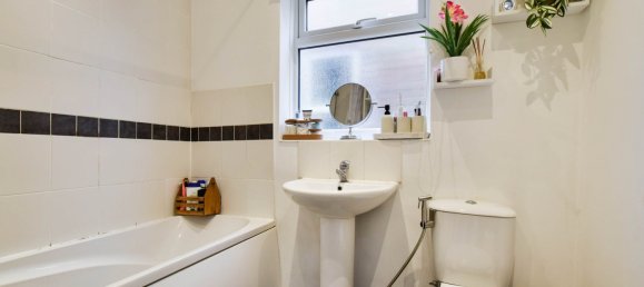  منزل في Macclesfield, United Kingdom رقم 2521 12