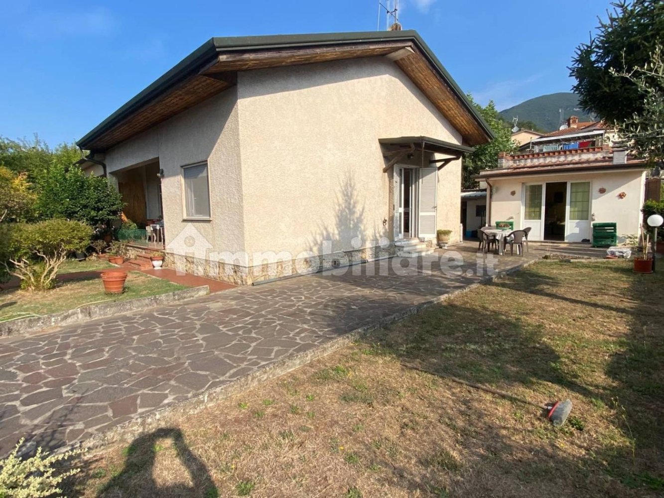 2 bedrooms Villa in Camaiore, Italy No. 323936