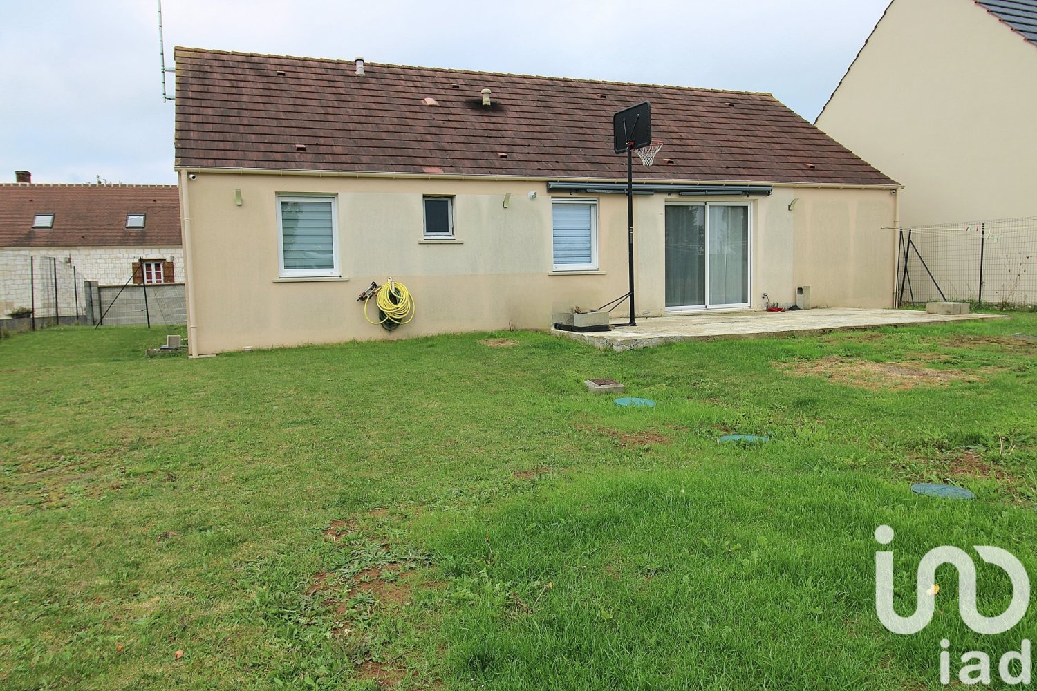 3 bedrooms House in Montmartin, France No. 229416