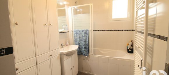 3 bedrooms House in Montmartin, France No. 229416 6