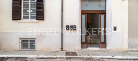2 chambres Appartement à Bari, Italy No. 131603 23
