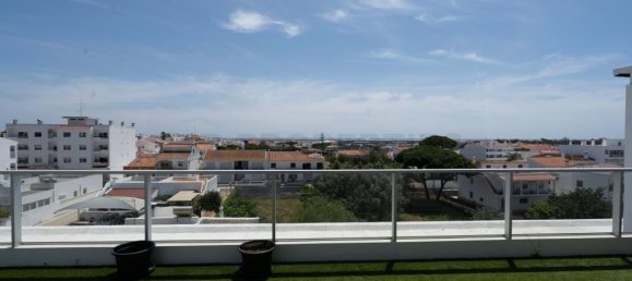 Дуплекс с 3 спальнями в Montenegro, Португалия № 239098 16