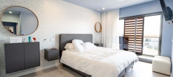 Дуплекс с 3 спальнями в Montenegro, Португалия № 239098 11