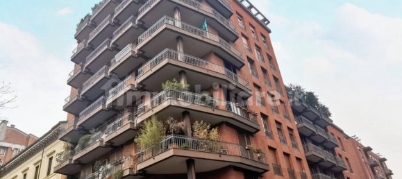 5 rooms Office in Turin, Italy No. 320207 3