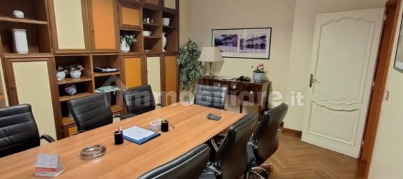 5 rooms Office in Turin, Italy No. 320207 5