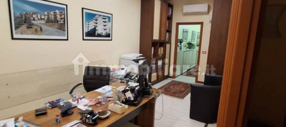 5 rooms Office in Turin, Italy No. 320207 17