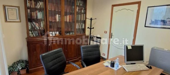 5 rooms Office in Turin, Italy No. 320207 9