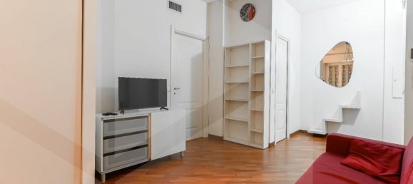 3-salle Appartement à Milan, Italy No. 241370 18