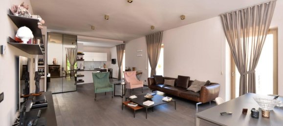 2-salle Bâtiment à Grottaglie, Italy No. 163905 11