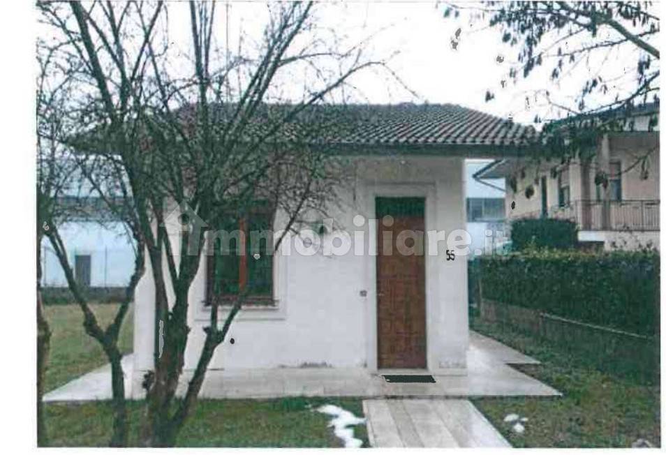1 bedroom Villa in Viadana, Italy No. 376669