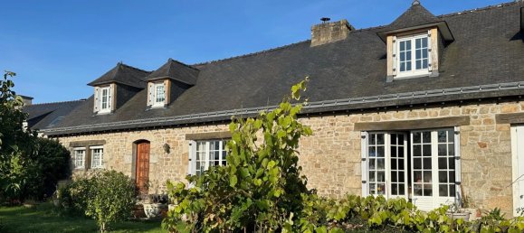 Casa de 3 dormitorios en Queven, France No. 261344 2