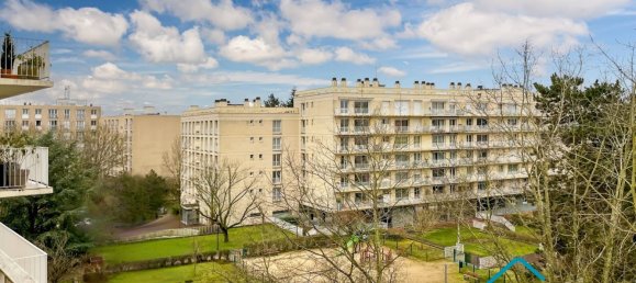 3 bedrooms Apartment in Versailles, France No. 124409 11