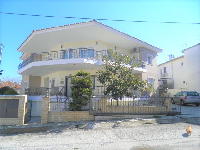 700m² Property in Thessaloniki, Greece No. 4671