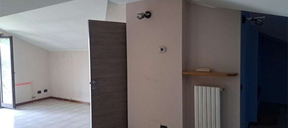 Apartamento de 3 divisões em Muggiò, Italy N.º 181637 7