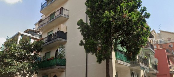 2 rooms Apartment in Baranzate, Italy No. 187499 9