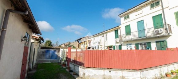 3 bedrooms House in Valmacca, Italy No. 15780 18