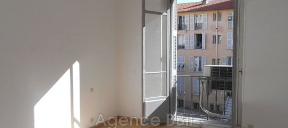 2 bedrooms Apartment in Nice, France No. 350166 9