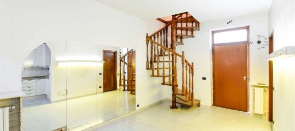 3-salle Duplex à Desio, Italy No. 228300 4